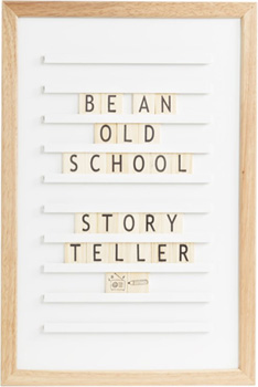 letterbord oldskool met oude losse letters - wit creme licht hout van kleur cadeau tip interieur - mode vrouw tiener feestdagen idee